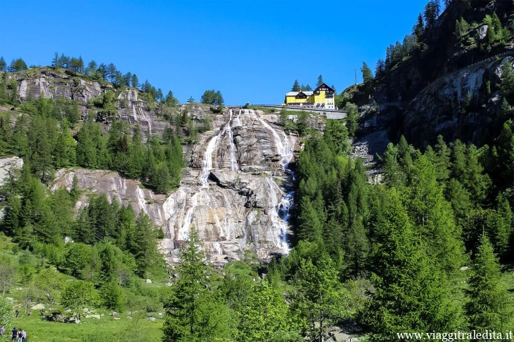 Portata d’acqua minima della Cascata del Toce durante il periodo di chiusura