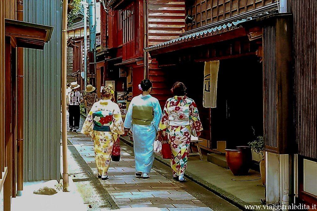 Donne giapponesi a Kanazawa